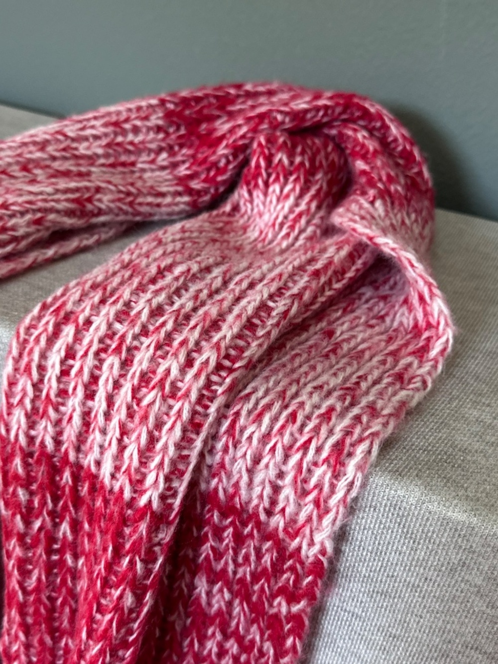 Chunky Ribbed Knit Infinity Scarf - Picture 3 of 7